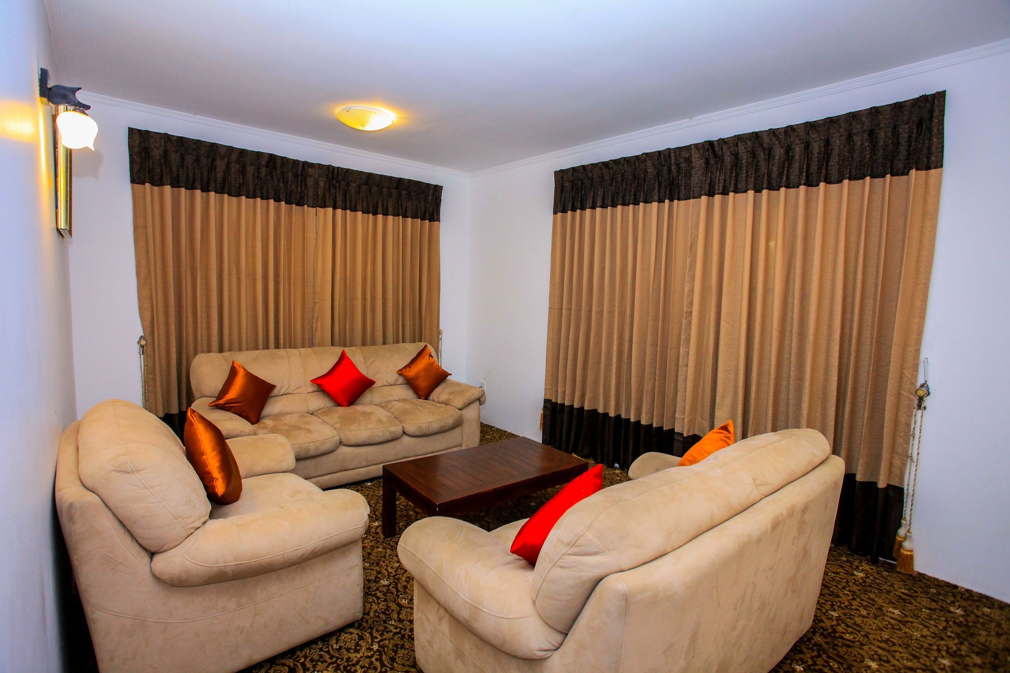 La Cottage Boutique Hotel & Restaurant Nuwara Eliya Exterior photo